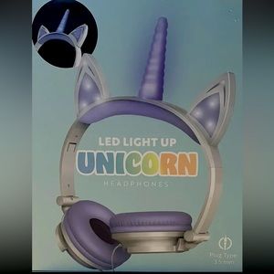 Traxx Unicorn LED LIGHT UP Foldable Headphones Purple